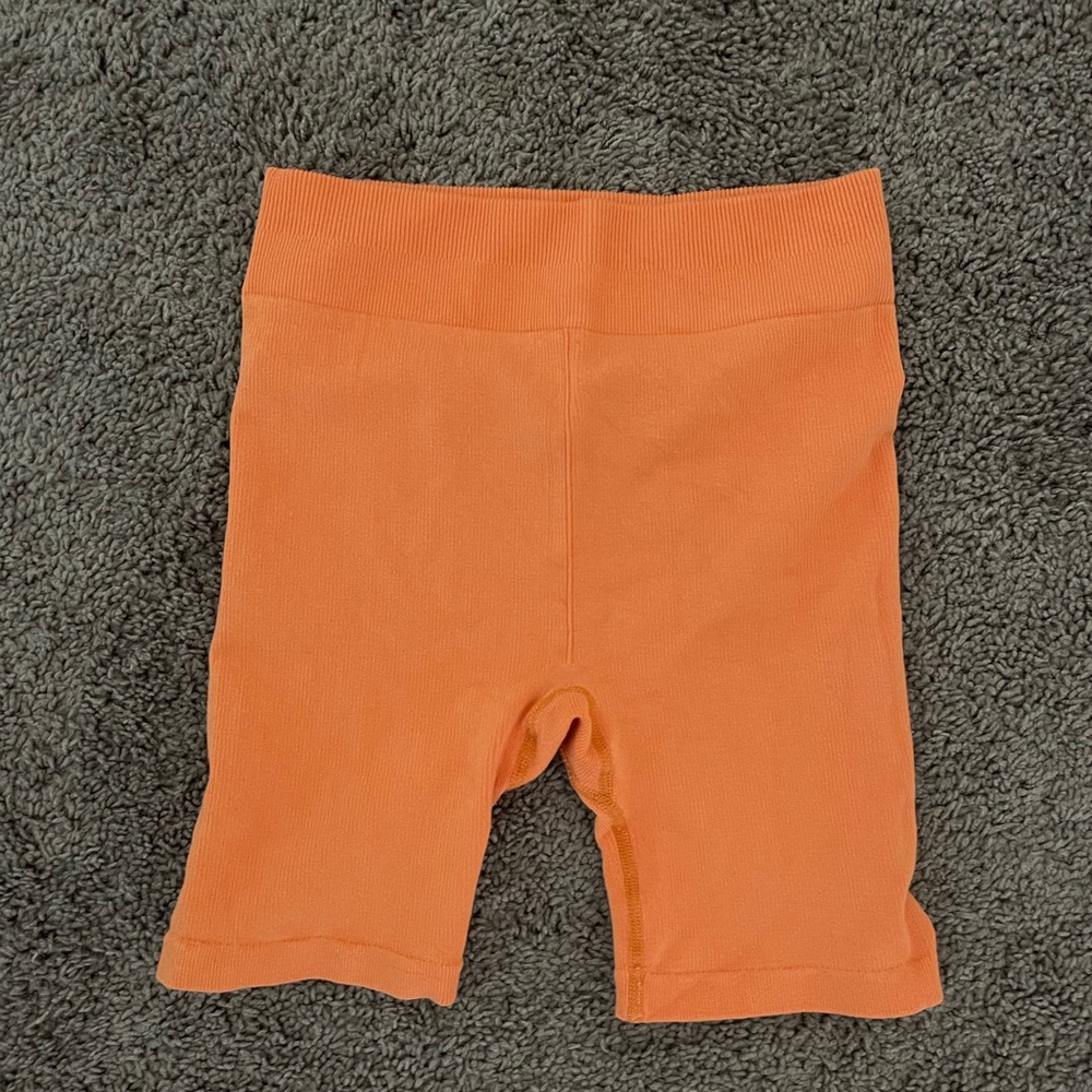 Ribbed Biker Shorts